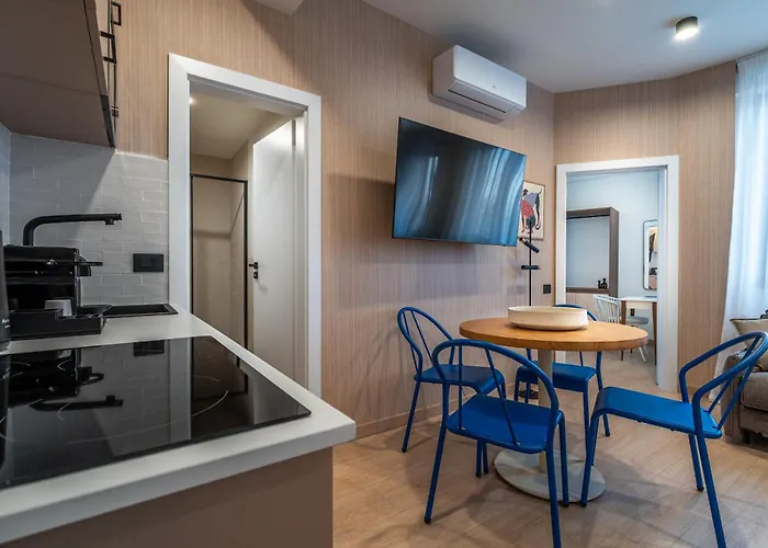 Old Town Apartments By Olala Homes