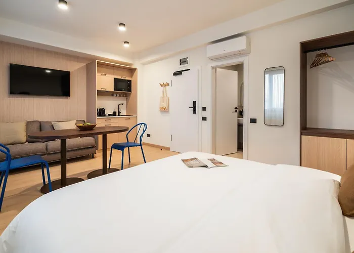 Old Town Apartments By Olala Homes