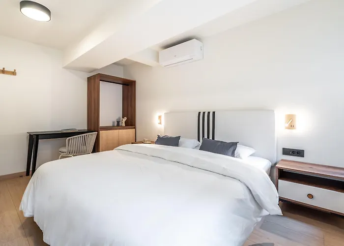 Old Town Apartments By Olala Homes